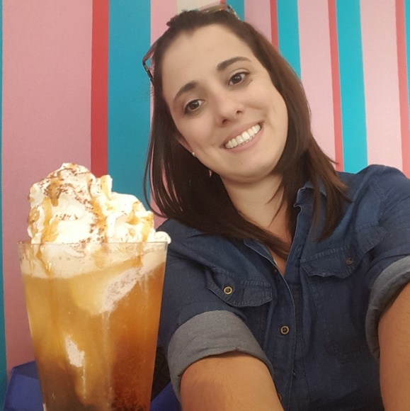 Meet your Posher, Sara - Picture 2 of 2